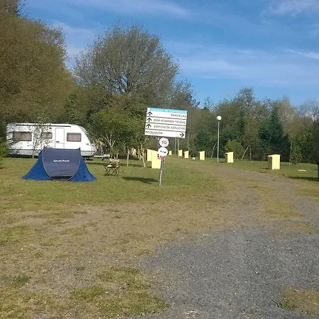 Κάμπινγκ Camping Municipal De *